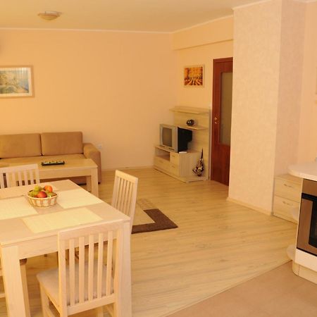 Yassen Holiday Village Sunny Beach Exterior photo