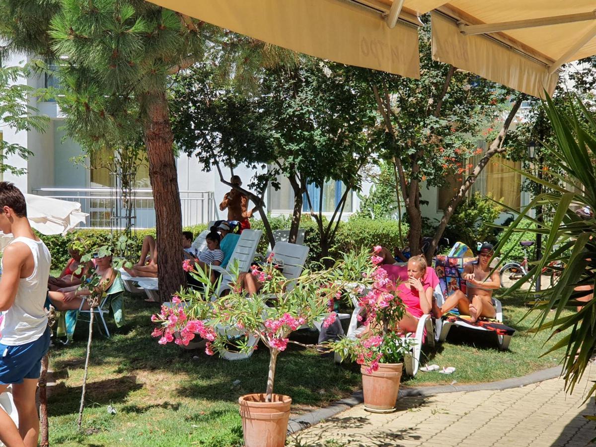 Yassen Holiday Village Sunny Beach Exterior photo