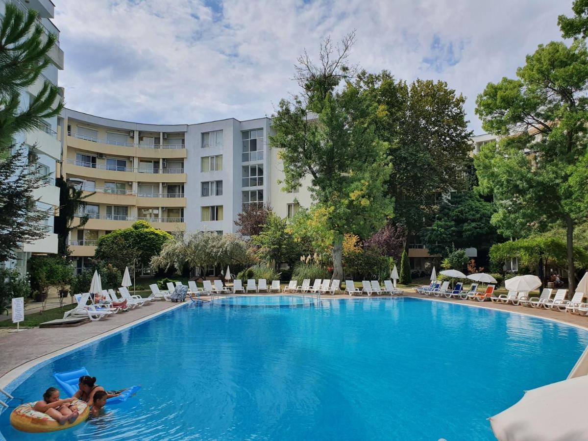 Yassen Holiday Village Sunny Beach Exterior photo