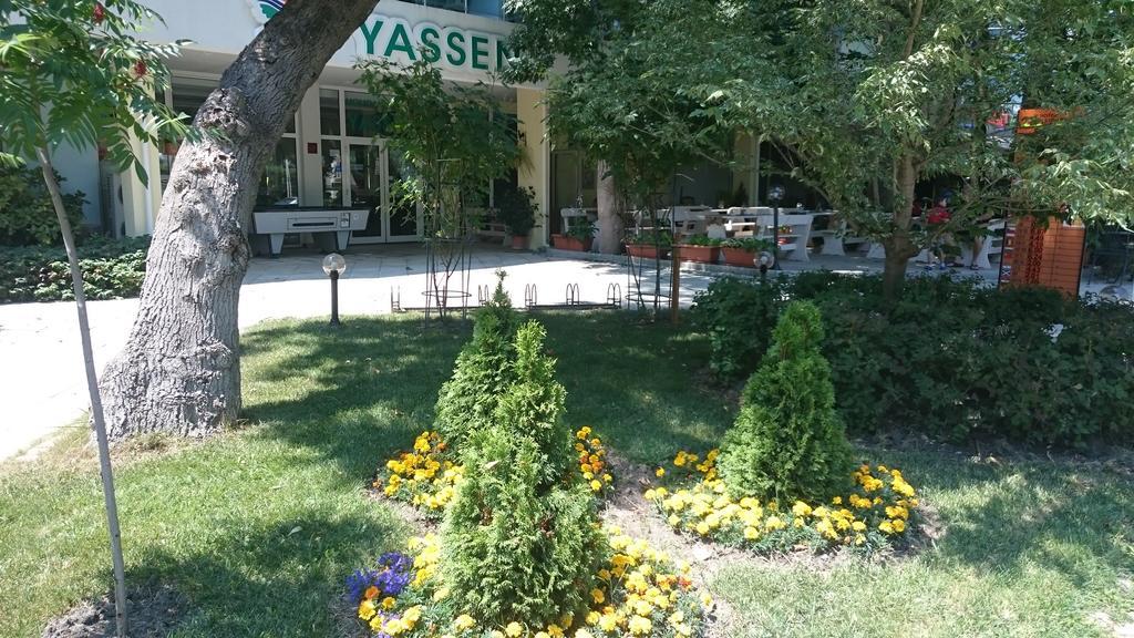 Yassen Holiday Village Sunny Beach Exterior photo