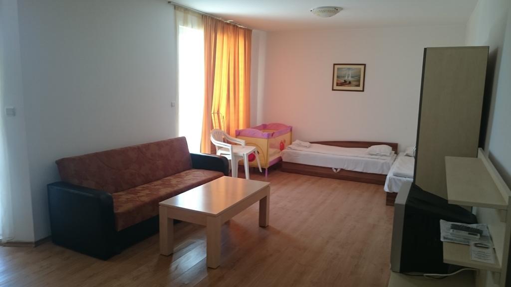 Yassen Holiday Village Sunny Beach Exterior photo