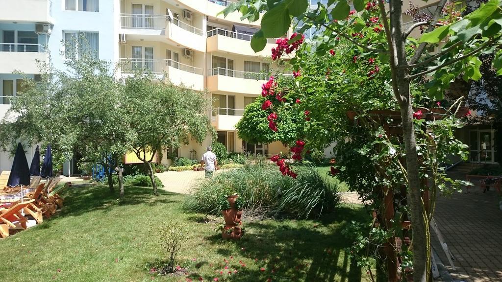 Yassen Holiday Village Sunny Beach Exterior photo