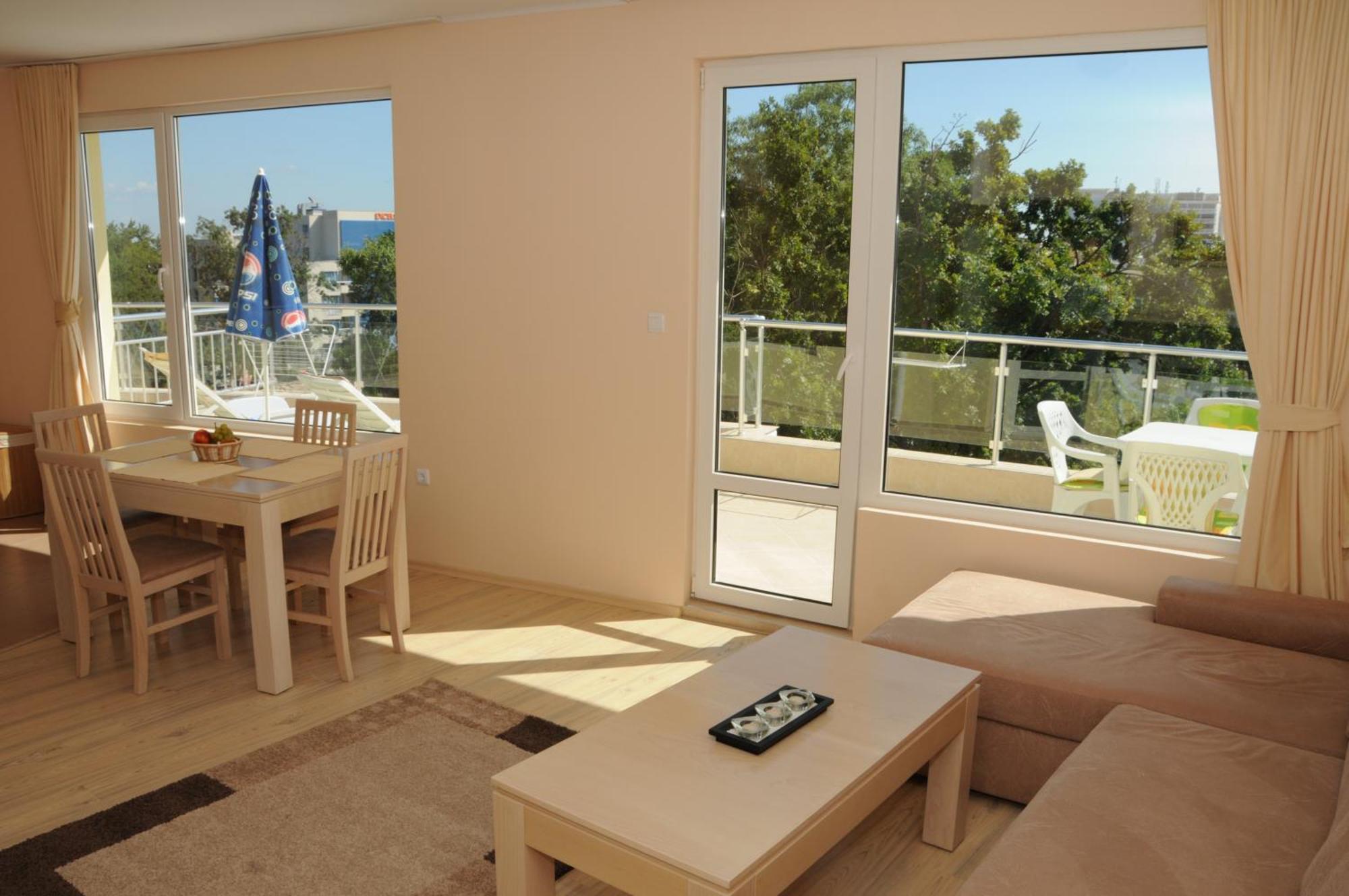 Yassen Holiday Village Sunny Beach Exterior photo