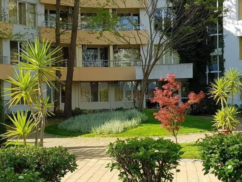 Yassen Holiday Village Sunny Beach Exterior photo