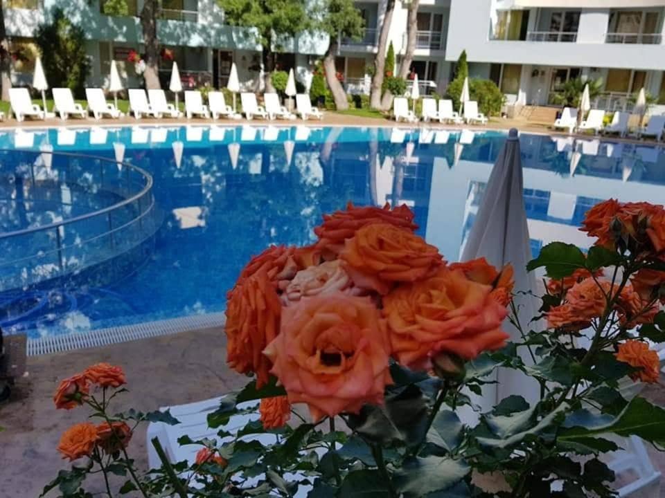 Yassen Holiday Village Sunny Beach Exterior photo